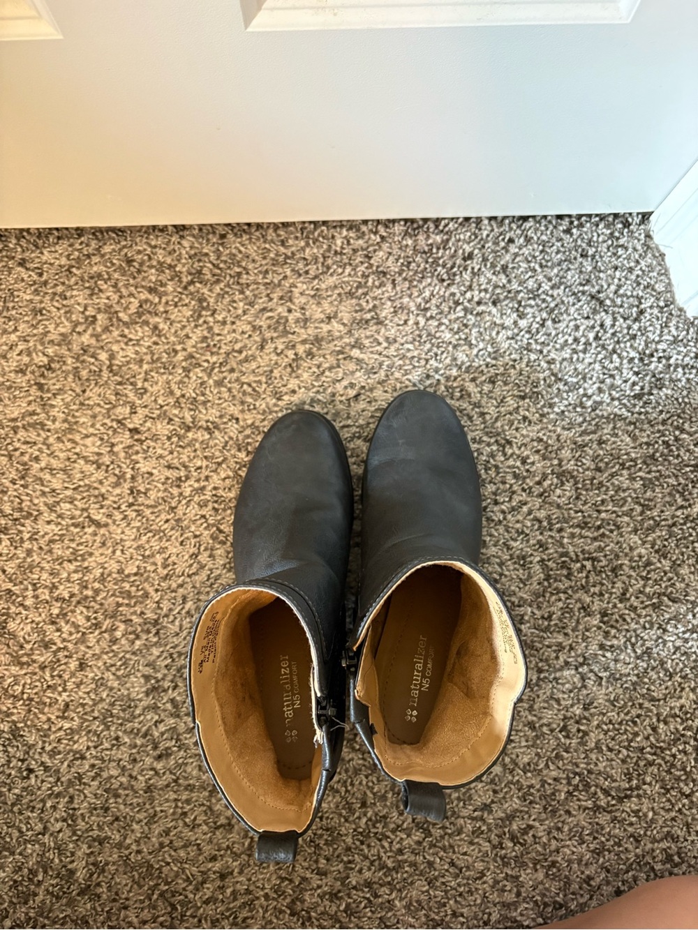 Naturalizer Black Ankle Booties with Side Zipper